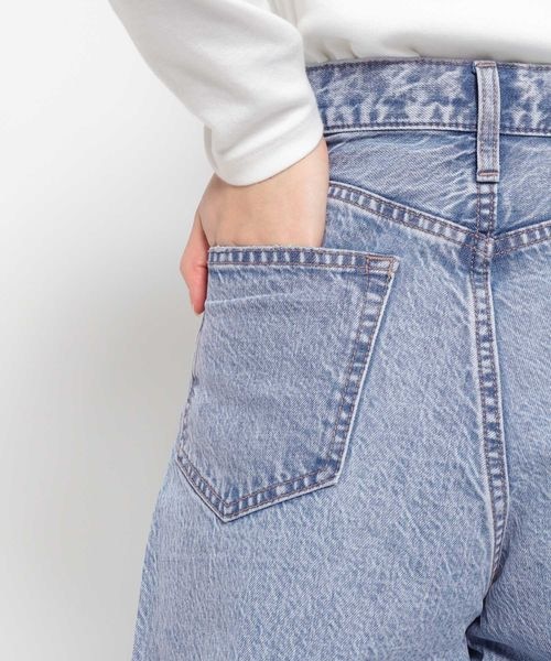 LOWRYS FARM(ローリーズファーム)の「CONEカーブデニムパンツ*(パンツ・ライトブルー10/ブルー85・M/L)」の19枚目の写真