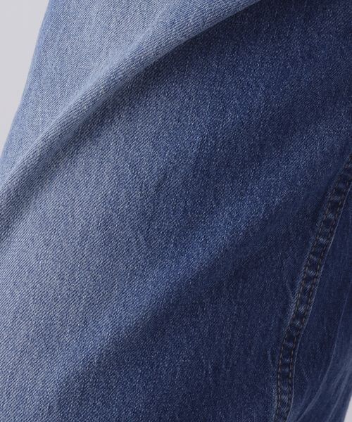 LOWRYS FARM(ローリーズファーム)の「CONEカーブデニムパンツ*(パンツ・ライトブルー10/ブルー85・M/L)」の22枚目の写真