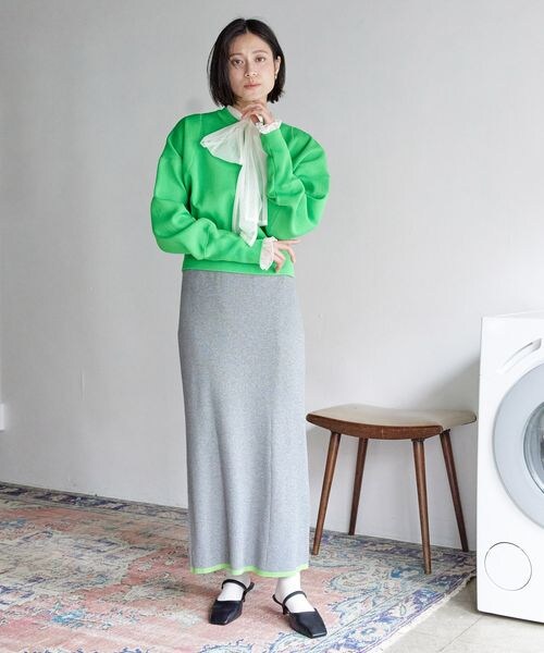 LOWRYS FARM（ローリーズファーム）の「シアーボウタイロングスリーブ（トップス・オフ05/ブラック09/ブルー82・F）」の5枚目の写真