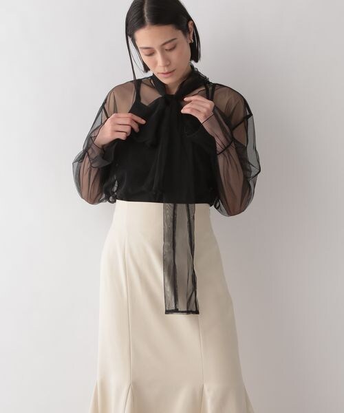 LOWRYS FARM（ローリーズファーム）の「シアーボウタイロングスリーブ（トップス・オフ05/ブラック09/ブルー82・F）」の22枚目の写真