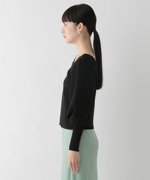 LOWRYS FARM（ローリーズファーム）の「パワショルニットプルオーバーロングスリーブ（トップス・アイボリー08/ブラック09/ピンク25/ベージュ52・FREE）」の20枚目の写真