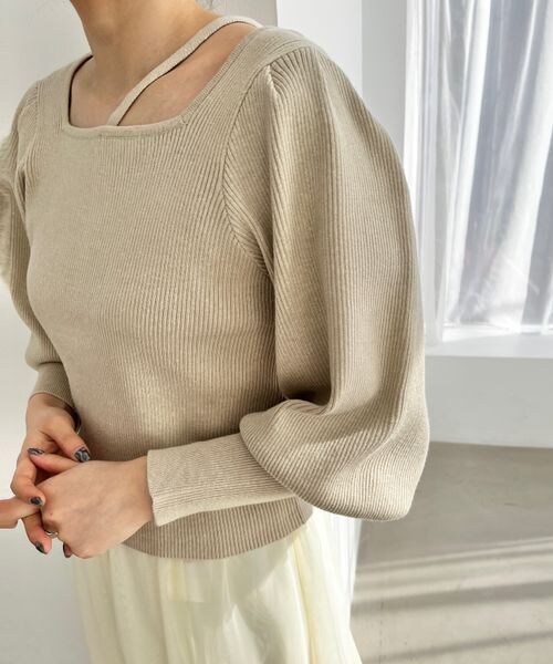 LOWRYS FARM（ローリーズファーム）の「パワショルニットプルオーバーロングスリーブ（トップス・アイボリー08/ブラック09/ピンク25/ベージュ52・FREE）」の6枚目の写真