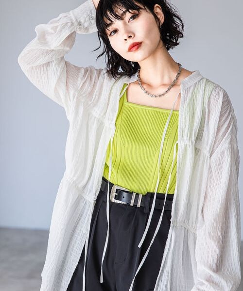 PAGEBOY（ページボーイ）の「フロントリボンチュニックブラウス（トップス・オフホワイト05/ブラック09/イエロー71・F）」の6枚目の写真