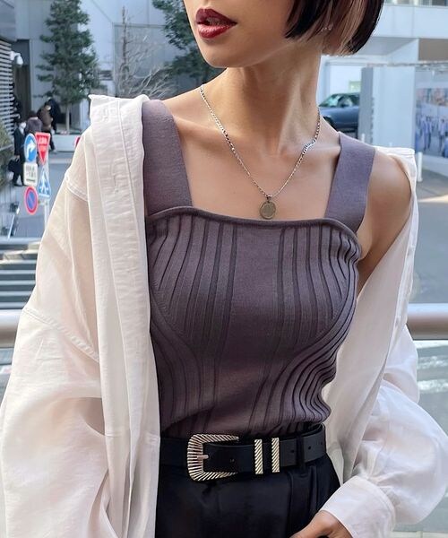 PAGEBOY（ページボーイ）の「デザインリブニットタンク（トップス・オフホワイト05/ブラック09/チャコールグレー15/コーラル32/【NEW】ハニー63/ターコイズ79・FREE）」の2枚目の写真