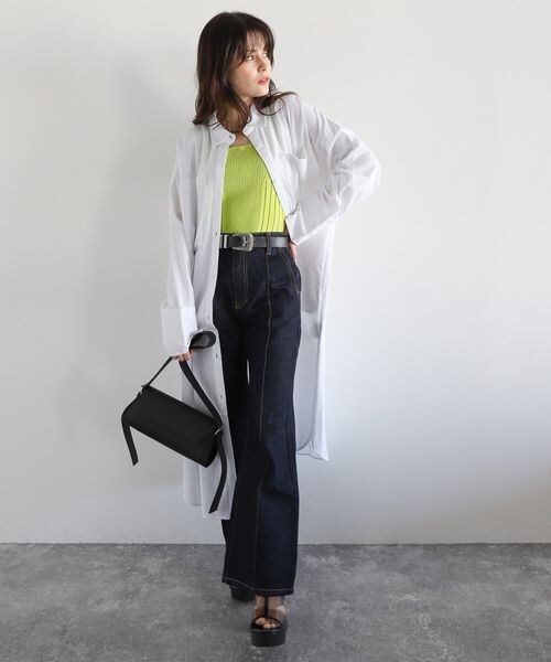 PAGEBOY(ページボーイ)の「スクエアネックニットタンク(トップス・オフホワイト05/ブラック09/チャコール18/イエロー71/ミント81・F)」の13枚目の写真