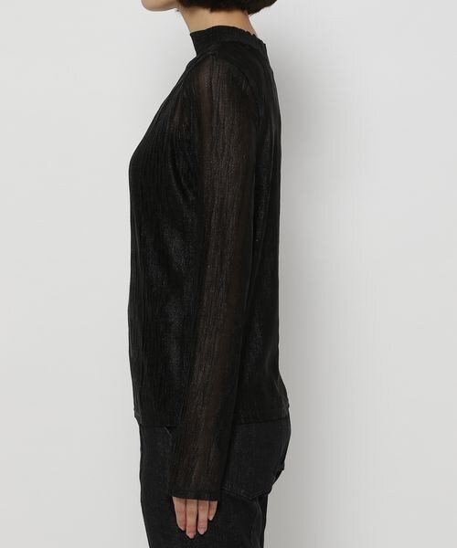 PAGEBOY（ページボーイ）の「ラメシアープリーツプルオーバー（トップス・オフホワイト05/ブラック09/ラベンダー92・F）」の11枚目の写真