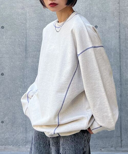 PAGEBOY（ページボーイ）の「カラーステッチBIGスウェット（トップス・オフホワイト05/チャコール18/オートミール50/ラベンダー92・F）」の12枚目の写真