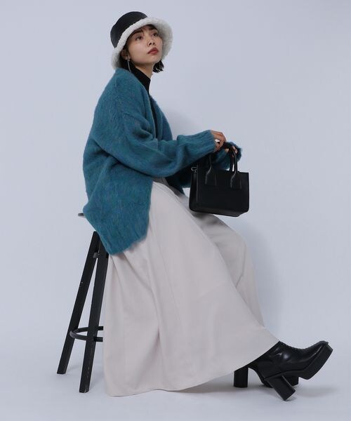 PAGEBOY（ページボーイ）の「スーパーワイドスラックス（パンツ・ブラック09/グレージュ12・F）」の7枚目の写真