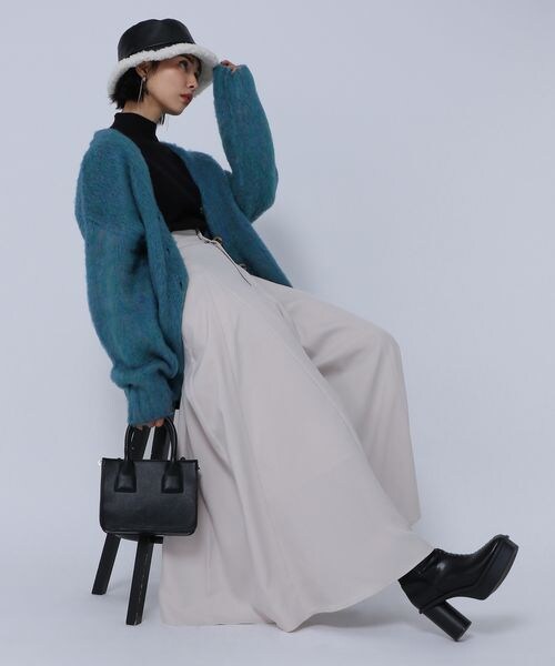 PAGEBOY（ページボーイ）の「スーパーワイドスラックス（パンツ・ブラック09/グレージュ12・F）」の8枚目の写真