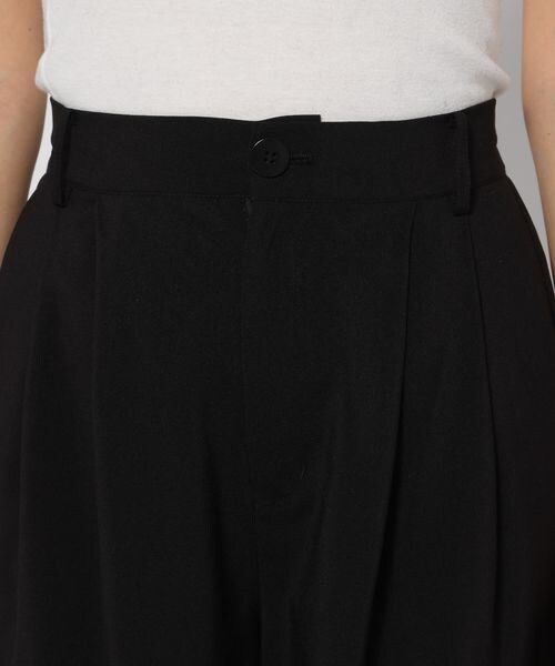 PAGEBOY(ページボーイ)の「クリアカーゴスラックス(パンツ・オフホワイト05/ブラック09/カーキ78・F)」の22枚目の写真