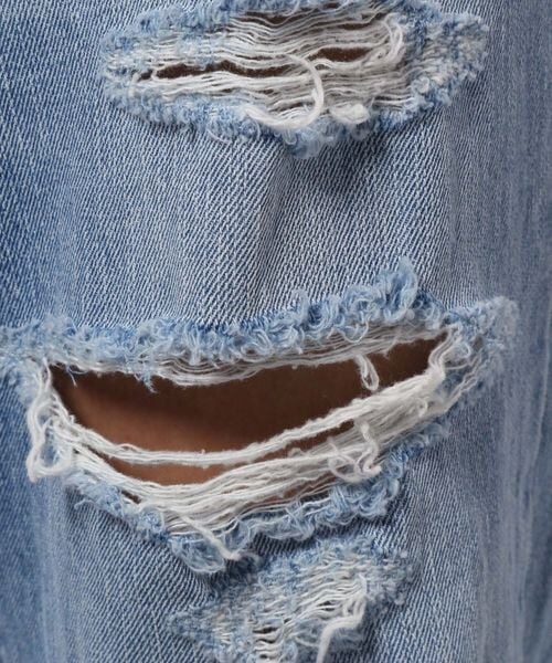 PAGEBOY(ページボーイ)の「ダメージクラシックデニム(パンツ・ブラックケミカル08/サックス82・24inch/25inch/26inch/27inch)」の22枚目の写真