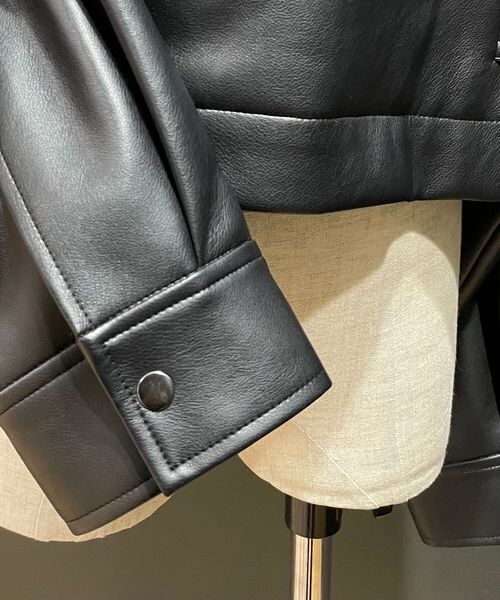 PAGEBOY（ページボーイ）の「エコレザーショートライダース（ジャケット/アウター・レディース・ブラック09・F）」の14枚目の写真