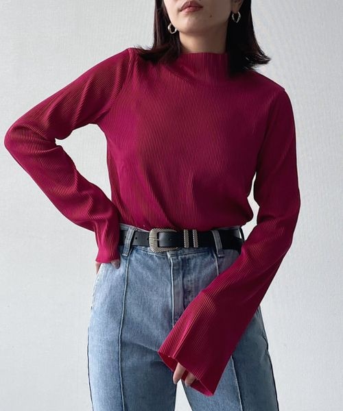 PAGEBOY（ページボーイ）の「リップルプリーツフレアスリーブ（トップス・オフホワイト05/ブラック09/ピンク25/ブルー86・F）」の11枚目の写真