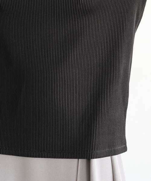 PAGEBOY（ページボーイ）の「リップルプリーツフレアスリーブ（トップス・オフホワイト05/ブラック09/ピンク25/ブルー86・F）」の19枚目の写真