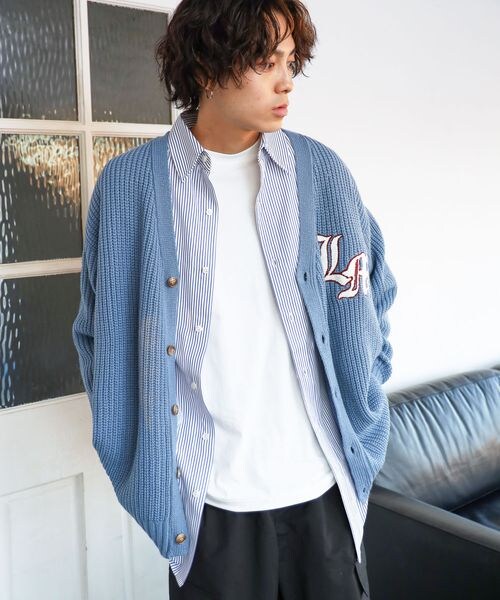 PAGEBOY（ページボーイ）の「サガラシシュウロゴカーデ（トップス・レディース・チャコール18/クリーム52/イエロー65/ライトブルー82・FREE）」の4枚目の写真