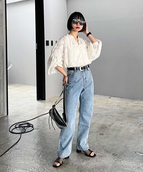 PAGEBOY（ページボーイ）の「ソフトレースジャガードブラウス（トップス・レディース・オフホワイト05/ブラック09/グレージュ12・F）」の8枚目の写真