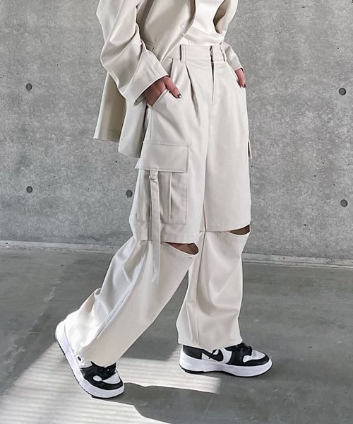 PAGEBOY（ページボーイ）の「ローライズカーゴパンツ（パンツ・レディース・ピンストライプ08/ブラック09/グレージュ12・F）」の2枚目の写真