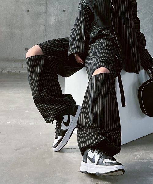 PAGEBOY（ページボーイ）の「ローライズカーゴパンツ（パンツ・レディース・ピンストライプ08/ブラック09/グレージュ12・F）」の4枚目の写真