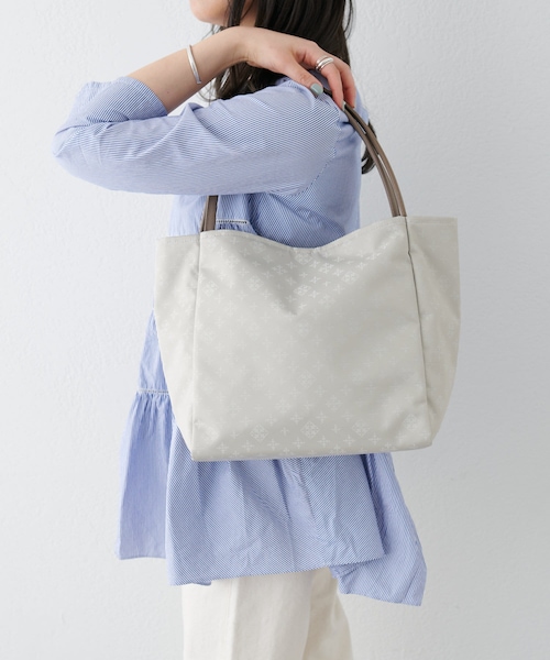 ★みぽこ★美品★russet　シンプルトートバッグＭ(SF-201)グレー russet（ラシット）の「【2023SS】シンプルトートバッグ(SF-200