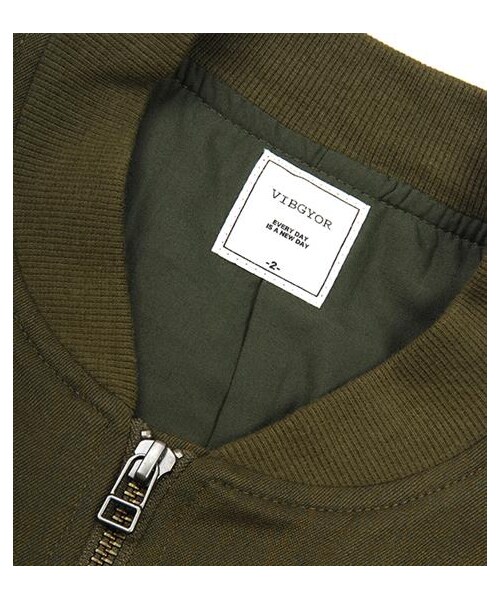 VIBGYOR（ヴィブジョー）の「配色MA-1外套（その他・メンズ・軍綠・M/L）」の2枚目の写真