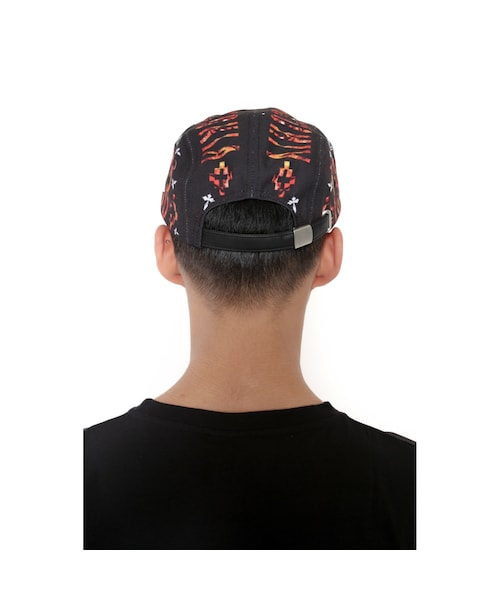 MARCELO BURLON（マルセロ・バーロン）の「Fire Cross Camper