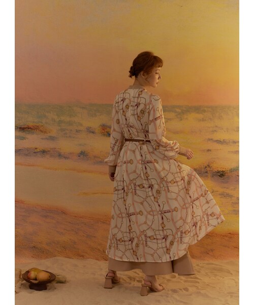 Marjorie（マージョリー）の「伊薩卡頌歌，滿版鎖鏈印花拼色雪紡上衣（トップス・レディース・印花卡・S/M）」の7枚目の写真