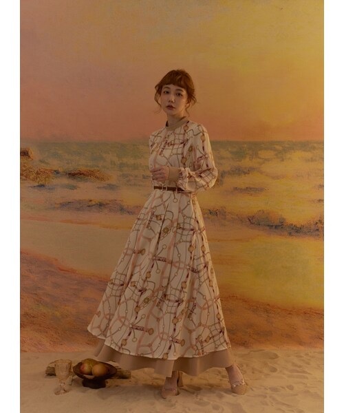 Marjorie（マージョリー）の「伊薩卡頌歌，滿版鎖鏈印花拼色雪紡上衣（トップス・レディース・印花卡・S/M）」の2枚目の写真