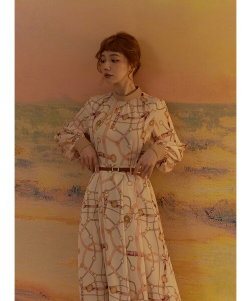 Marjorie（マージョリー）の「伊薩卡頌歌，滿版鎖鏈印花拼色雪紡上衣（トップス・レディース・印花卡・S/M）」の5枚目の写真