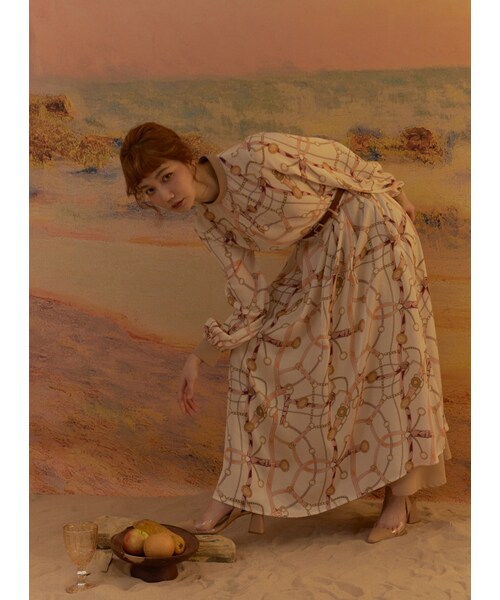 Marjorie（マージョリー）の「伊薩卡頌歌，滿版鎖鏈印花拼色雪紡上衣（トップス・レディース・印花卡・S/M）」の4枚目の写真