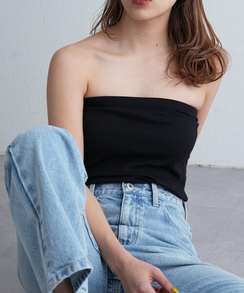 COLONY 2139(コロニートゥーワンスリーナイン)の「【SS先行予約】カップ付きリブチューブトップ(タンクトップ・レディース・アイボリー/モカ/ブラック・M/L/S)」の1枚目の写真