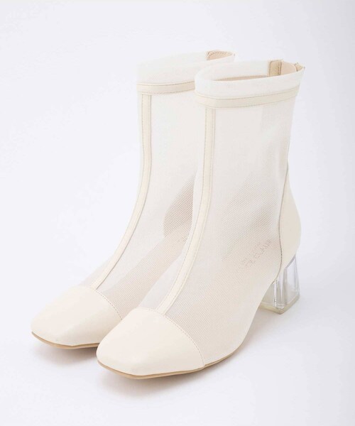 one after another NICE CLAUP(ワンアフターアナザーナイスクラップ)の「シアーショートブーツ(ブーツ・レディース・ホワイト/アイボリー/グレー・1/2/3)」の2枚目の写真