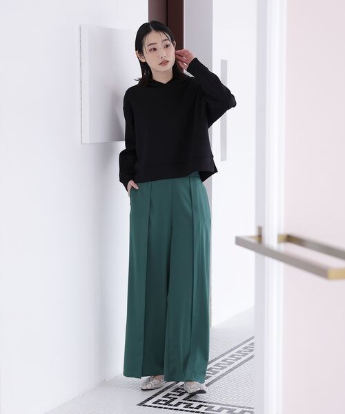 LAKOLE（ラコレ）の「スーパーワイドタックパンツ（パンツ・レディース・グレージュ(14)/ブラック(19)/グリーン(70)・S/M）」の5枚目の写真