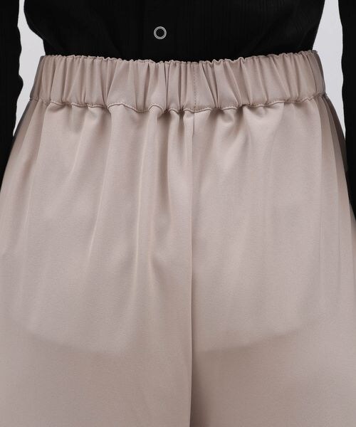 LAKOLE（ラコレ）の「スーパーワイドタックパンツ（パンツ・レディース・グレージュ(14)/ブラック(19)/グリーン(70)・S/M）」の22枚目の写真