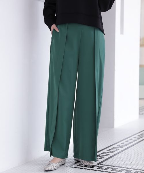 LAKOLE（ラコレ）の「スーパーワイドタックパンツ（パンツ・レディース・グレージュ(14)/ブラック(19)/グリーン(70)・S/M）」の2枚目の写真