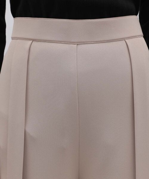 LAKOLE（ラコレ）の「スーパーワイドタックパンツ（パンツ・レディース・グレージュ(14)/ブラック(19)/グリーン(70)・S/M）」の20枚目の写真