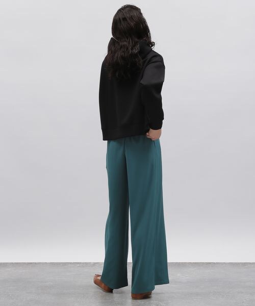 LAKOLE（ラコレ）の「スーパーワイドタックパンツ（パンツ・レディース・グレージュ(14)/ブラック(19)/グリーン(70)・S/M）」の15枚目の写真