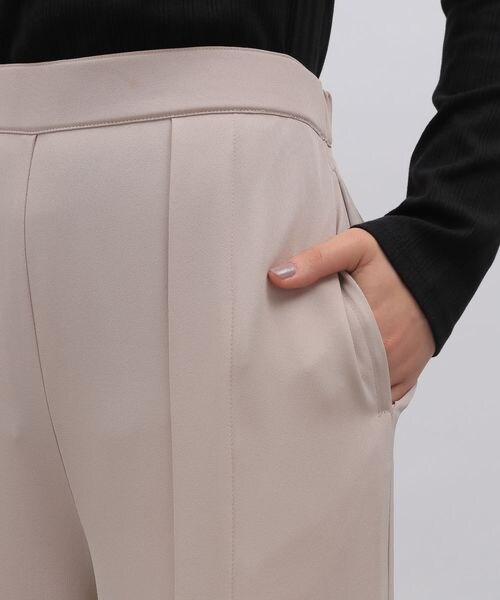 LAKOLE（ラコレ）の「スーパーワイドタックパンツ（パンツ・レディース・グレージュ(14)/ブラック(19)/グリーン(70)・S/M）」の21枚目の写真