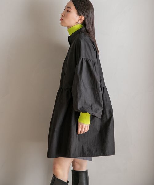 LOWRYS FARM（ローリーズファーム）の「フリルチュニックワンピース（トップス・オフ05/ブラック09/ベージュ52・FREE）」の15枚目の写真