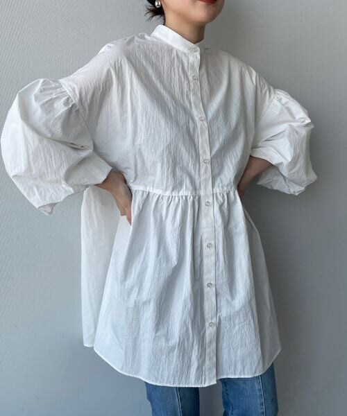 LOWRYS FARM（ローリーズファーム）の「フリルチュニックワンピース（トップス・オフ05/ブラック09/ベージュ52・FREE）」の12枚目の写真