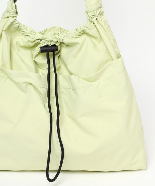 LOWRYS FARM(ローリーズファーム)の「ポケツキキンチャクショルダー(バッグ・レディース・アイボリー08/ブラック09/グリーン72・FREE)」の9枚目の写真