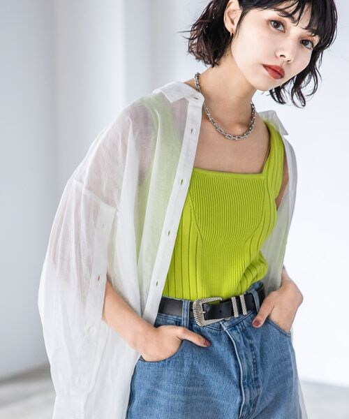 PAGEBOY（ページボーイ）の「サテンシアーストライプシャツ（トップス・オフホワイト05/チャコール18/ラベンダー92・F）」の5枚目の写真