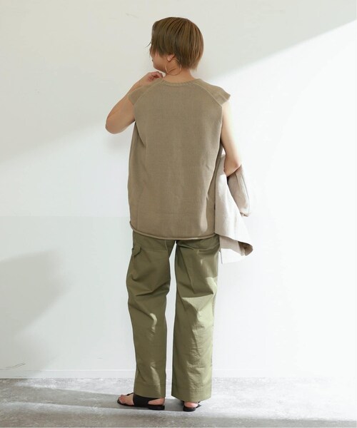VERMEIL par iena（ヴェルメイユパーイエナ）の「《予約》【INSCRIRE/アンスクリア】Cotton V Neck No Sleeve Knit（その他・ブラック/フリー）」の12枚目の写真