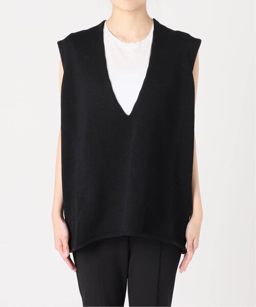VERMEIL par iena（ヴェルメイユパーイエナ）の「《予約》【INSCRIRE/アンスクリア】Cotton V Neck No Sleeve Knit（その他・ブラック/フリー）」の21枚目の写真