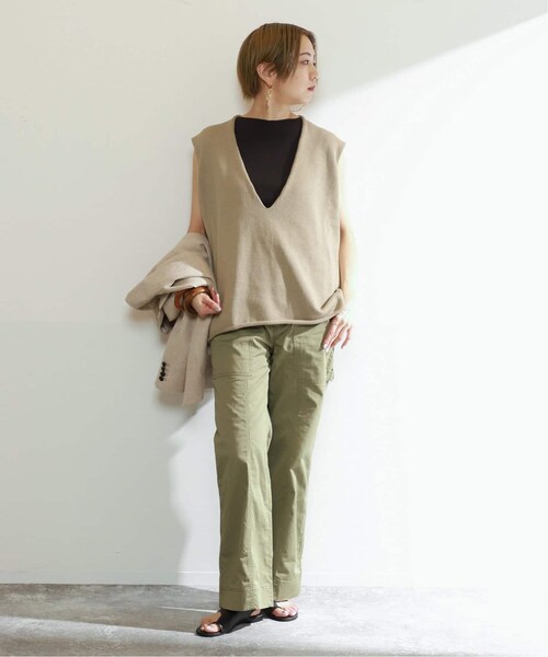 VERMEIL par iena（ヴェルメイユパーイエナ）の「《予約》【INSCRIRE/アンスクリア】Cotton V Neck No Sleeve Knit（その他・ブラック/フリー）」の10枚目の写真