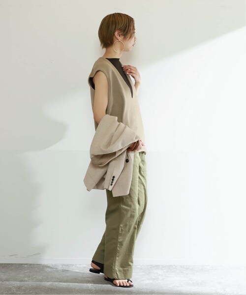 VERMEIL par iena（ヴェルメイユパーイエナ）の「《予約》【INSCRIRE/アンスクリア】Cotton V Neck No Sleeve Knit（その他・ブラック/フリー）」の13枚目の写真