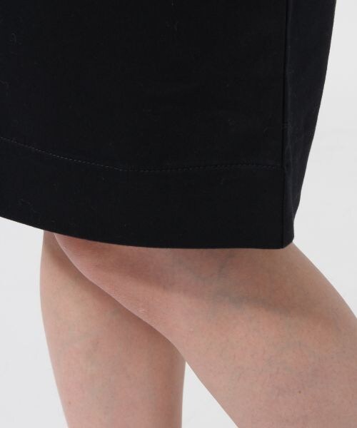 GLOBAL WORK（グローバルワーク）の「ストレッチサテンスカート（スカート・レディース・ホワイト05/カーキ75/ブルー85/ダークネイビー89・Ｓ/Ｍ/Ｌ）」の11枚目の写真