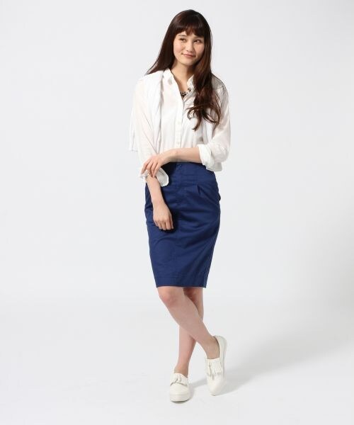 GLOBAL WORK（グローバルワーク）の「ストレッチサテンスカート（スカート・レディース・ホワイト05/カーキ75/ブルー85/ダークネイビー89・Ｓ/Ｍ/Ｌ）」の5枚目の写真