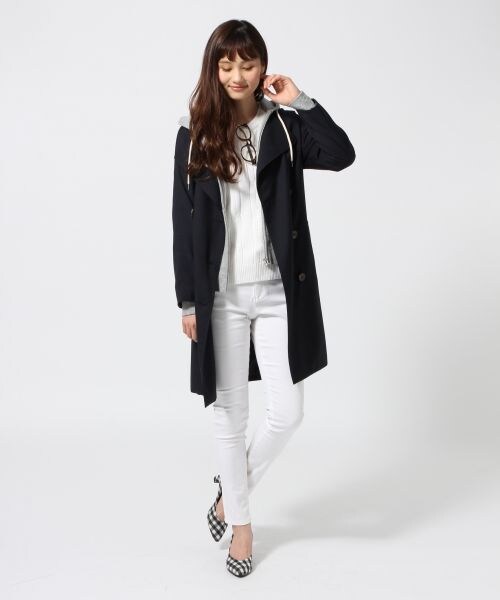 GLOBAL WORK(グローバルワーク)の「カラースキニーパンツ(パンツ・レディース・ホワイト05/ブラック09/イエロー65/ブルー85/ライトグリーン86/ネイビー88・S/M/L/XL)」の7枚目の写真