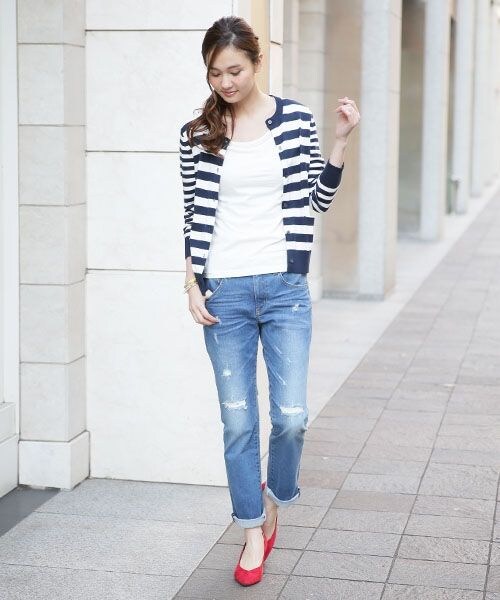 GLOBAL WORK（グローバルワーク）の「ダメージデニムパンツ（パンツ・レディース・ブルー88・Ｓ/Ｍ/Ｌ）」の2枚目の写真