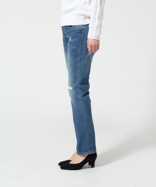 GLOBAL WORK（グローバルワーク）の「ダメージデニムパンツ（パンツ・レディース・ブルー88・Ｓ/Ｍ/Ｌ）」の3枚目の写真